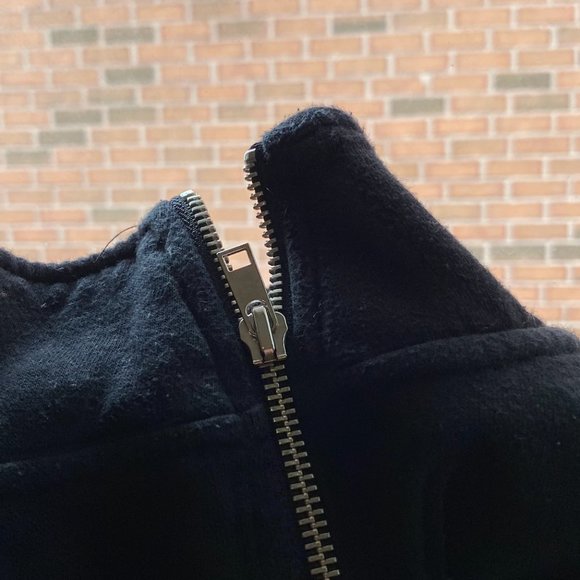 black sweater, garage, womens large - Picture 3 of 3